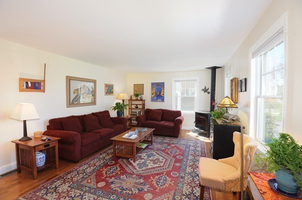 49 Ridgecrest Road Amherst, MA 01002 - Photo 3 of 29 Gallery Image 3