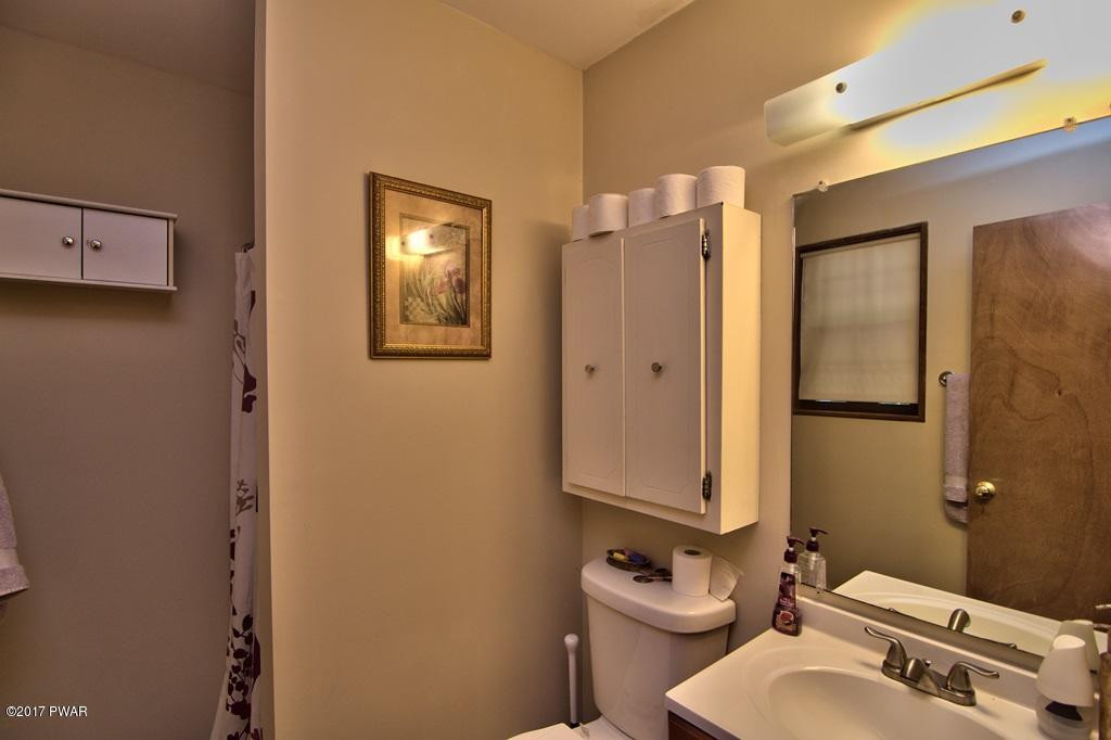 3248 Northgate Road Lake Ariel, PA 18436 - Photo 14 of 36