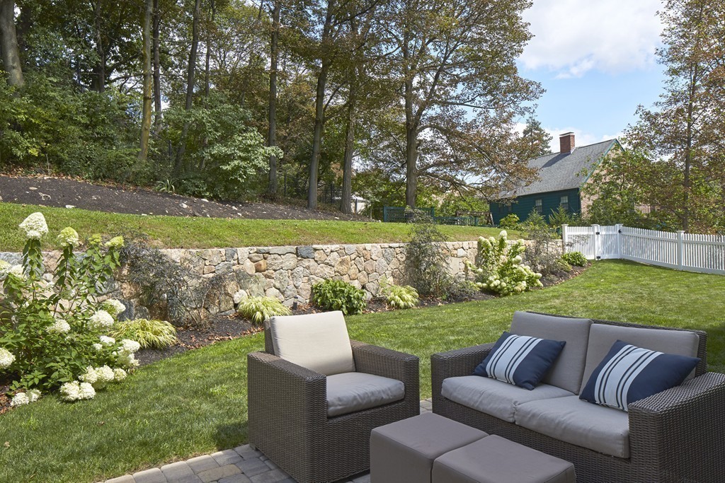 21 Spring Street Arlington, MA 02476 - Photo 10 of 11 Gallery Image 10