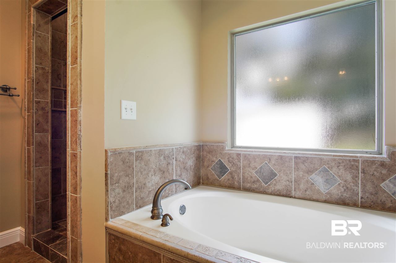 3031 Azalea Trace Drive North Mobile, AL 36695 - Photo 20 of 32