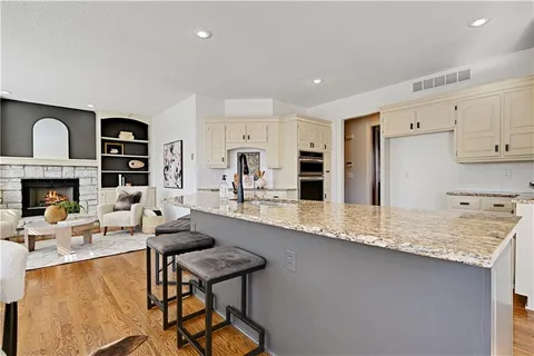 $650,000 | 11903 Noland Street, Overland Park, KS 66213