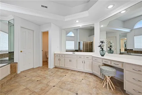 $650,000 | 11903 Noland Street, Overland Park, KS 66213