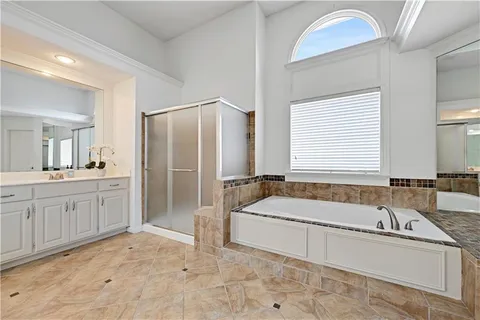 $650,000 | 11903 Noland Street, Overland Park, KS 66213