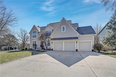 $650,000 | 11903 Noland Street, Overland Park, KS 66213