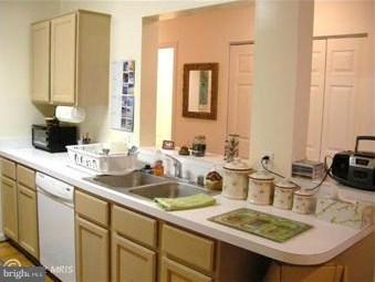 576 Kennington Road, Unit 576 Reisterstown, MD 21136 - Photo 7 of 18 All Appliances Convey