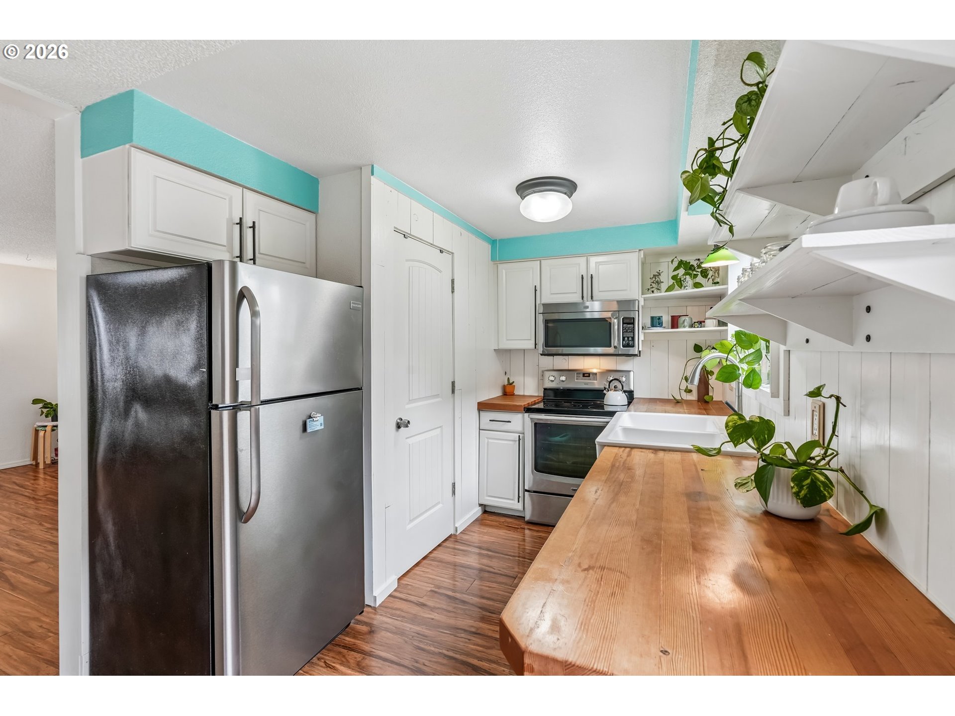1511 Northeast Rosa Parks Way Portland, OR 97211 - Photo 20 of 41