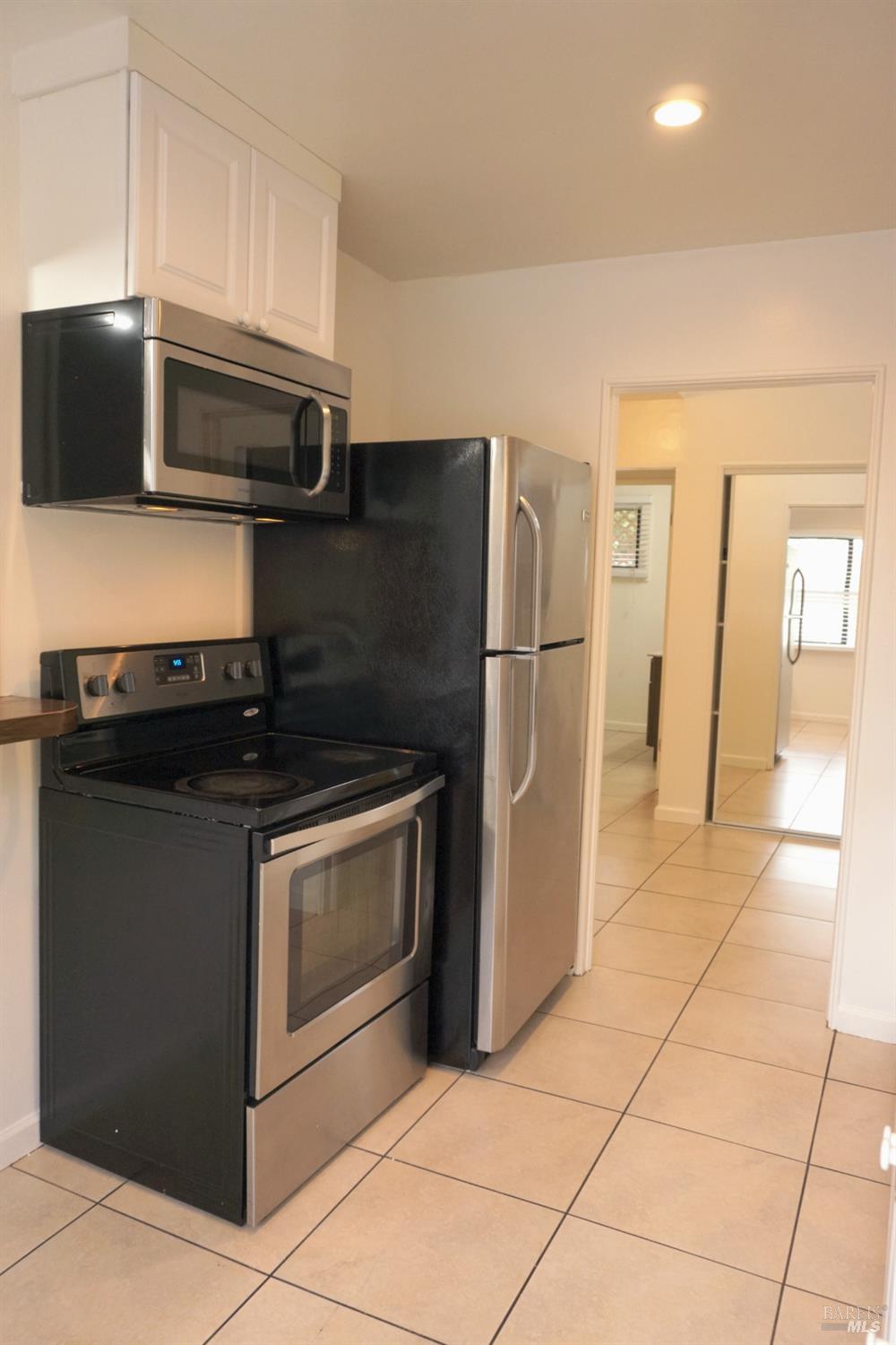212 South E Street Santa Rosa, CA 95404 - Photo 5 of 22 Gallery Image 5