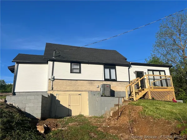 $240,000 | 2400 Hidden Valley Northeast, Corydon, IN 47112