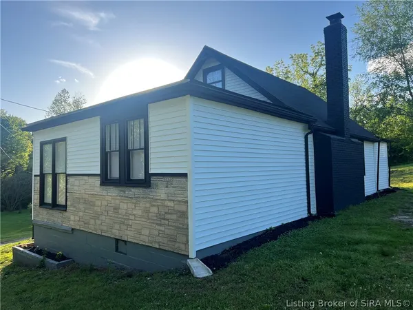 $240,000 | 2400 Hidden Valley Northeast, Corydon, IN 47112