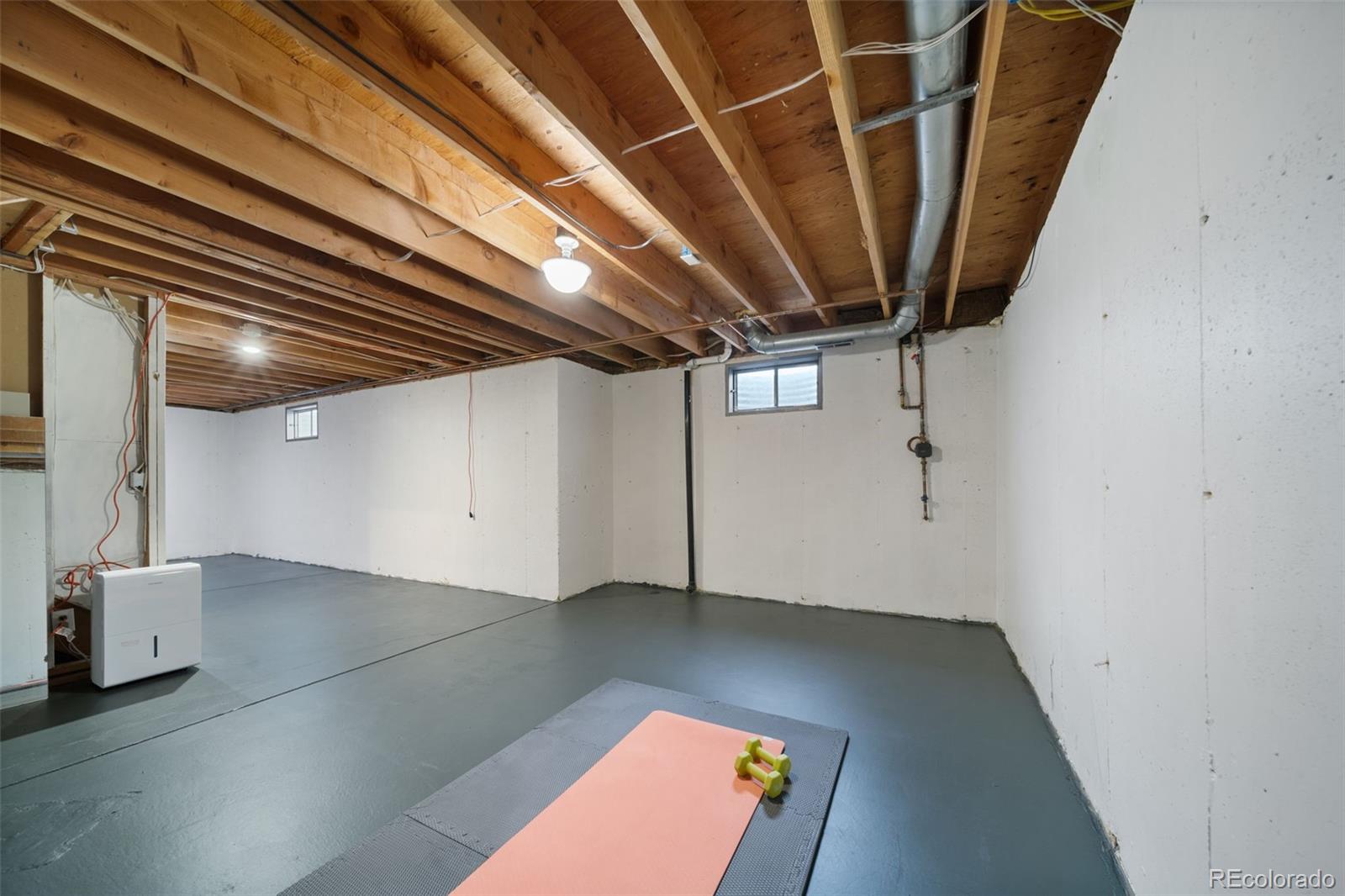 17372 East Prentice Circle Centennial, CO 80015 - Photo 23 of 41 a view of an empty room