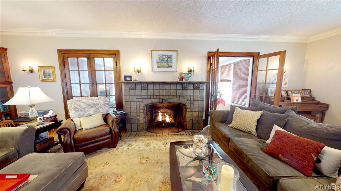 321 Lowell Road Tonawanda Town, NY 14217 - Photo 11 of 47