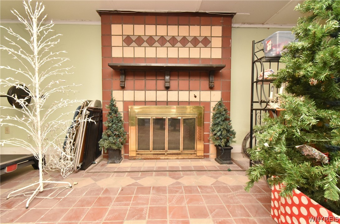 321 Lowell Road Tonawanda Town, NY 14217 - Photo 34 of 47