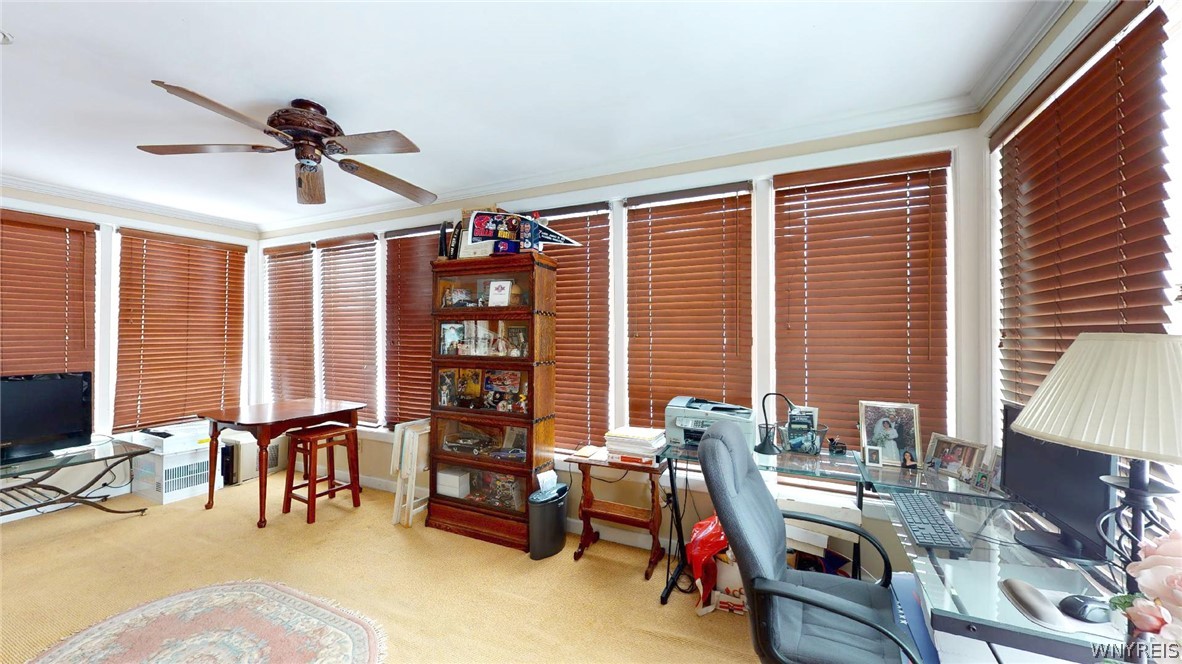 321 Lowell Road Tonawanda Town, NY 14217 - Photo 7 of 47