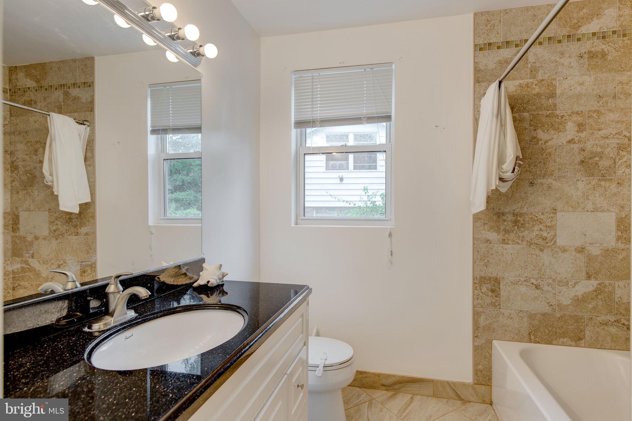 50 Parkview Road Cheltenham, PA 19012 - Photo 17 of 30 Full bath