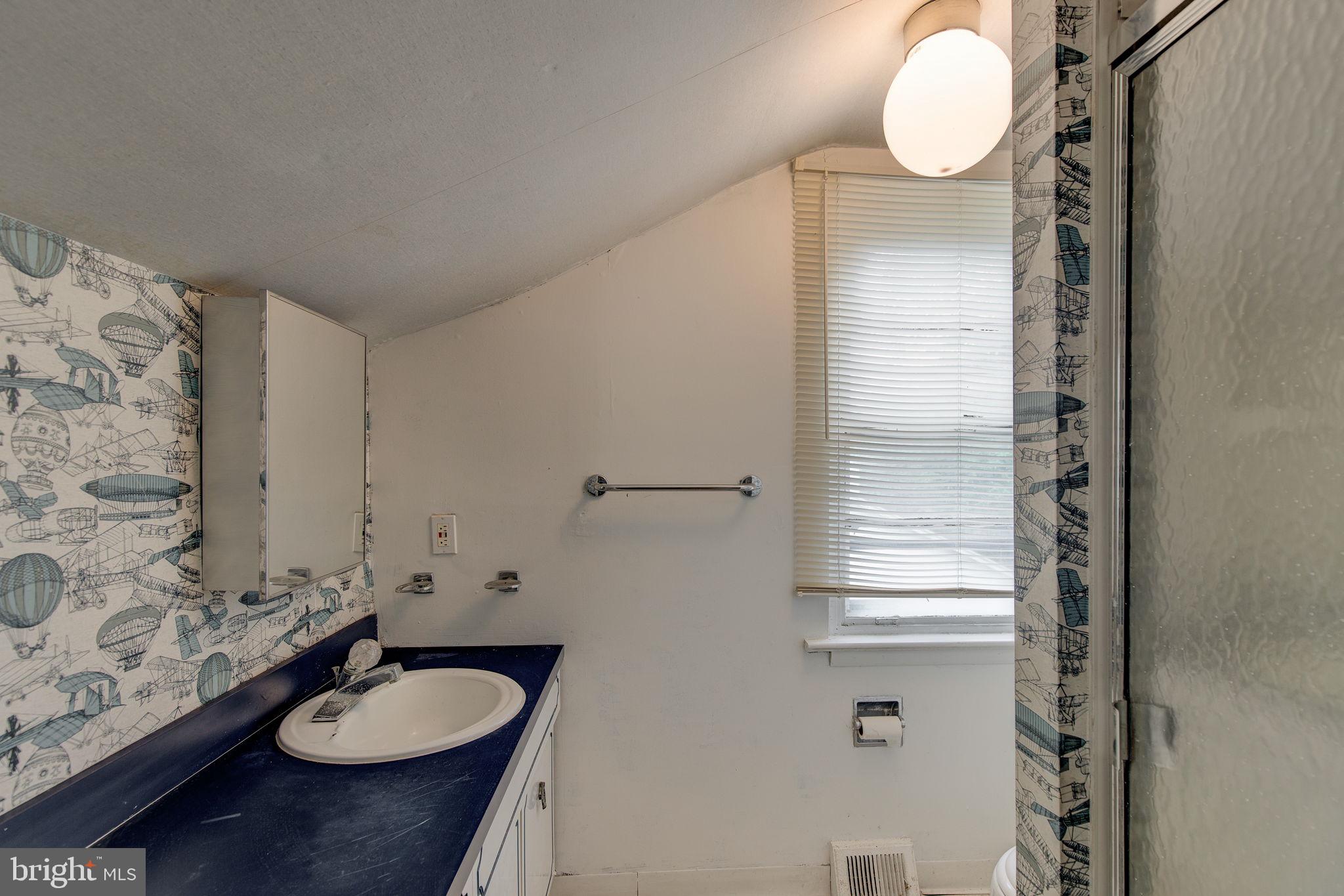 50 Parkview Road Cheltenham, PA 19012 - Photo 21 of 30 Full bath