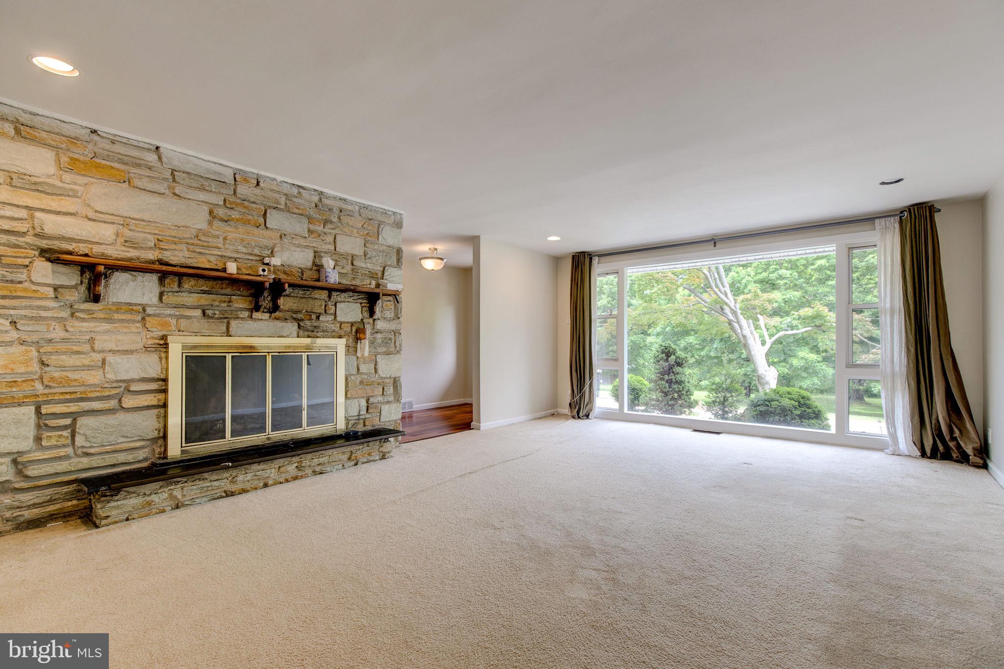 50 Parkview Road Cheltenham, PA 19012 - Photo 4 of 30 Living Room with the floor to ceiling window