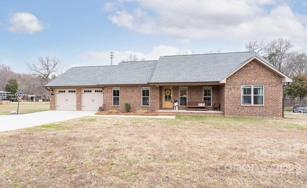 3348 St James Church Road Denver, NC 28037 - Photo 1 of 25 Gallery Image 1