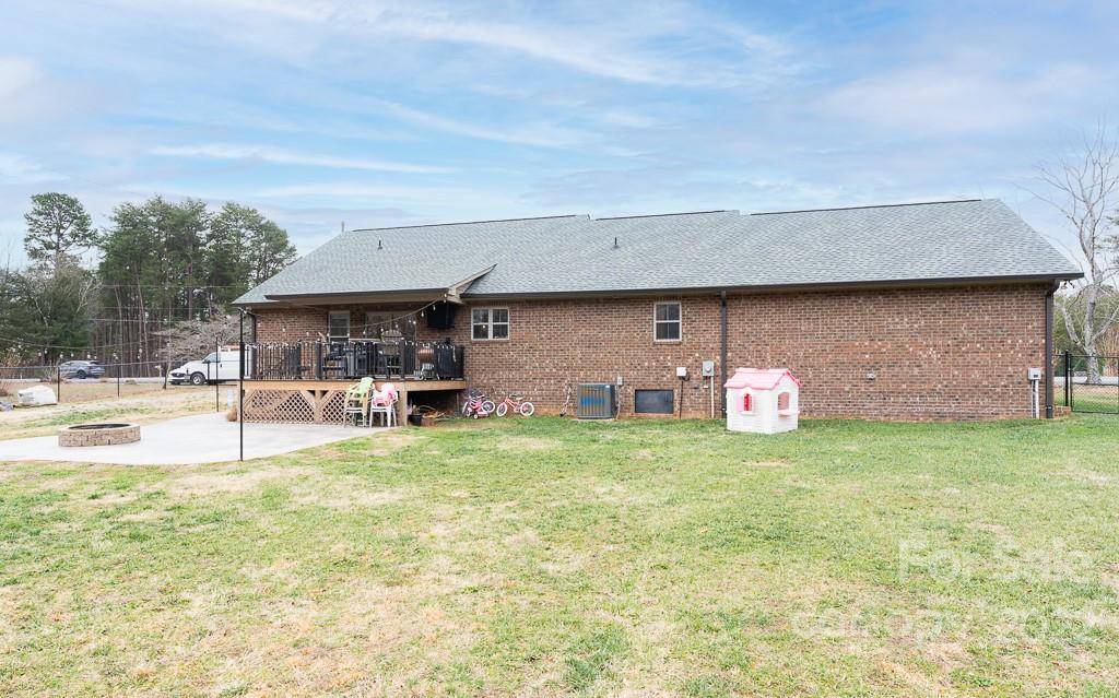 3348 St James Church Road Denver, NC 28037 - Photo 23 of 25 Gallery Image 23
