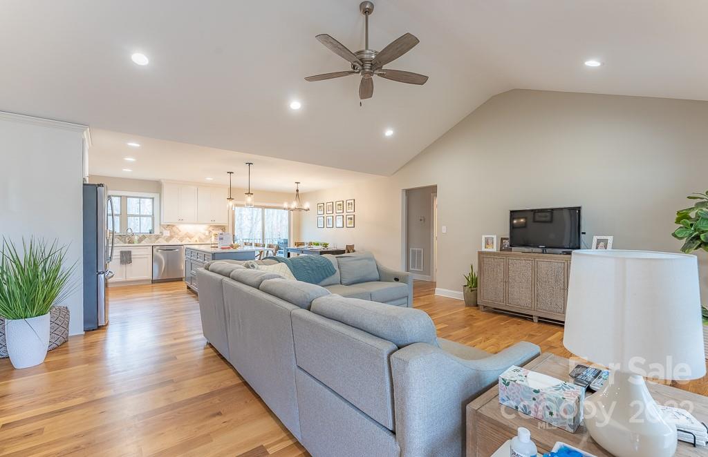3348 St James Church Road Denver, NC 28037 - Photo 3 of 25 Gallery Image 3