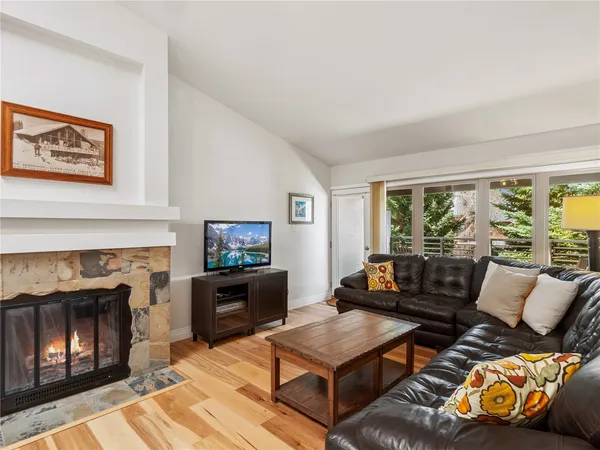 $995,000 | 304 South High Street, Unit 3S, Breckenridge, CO 80424