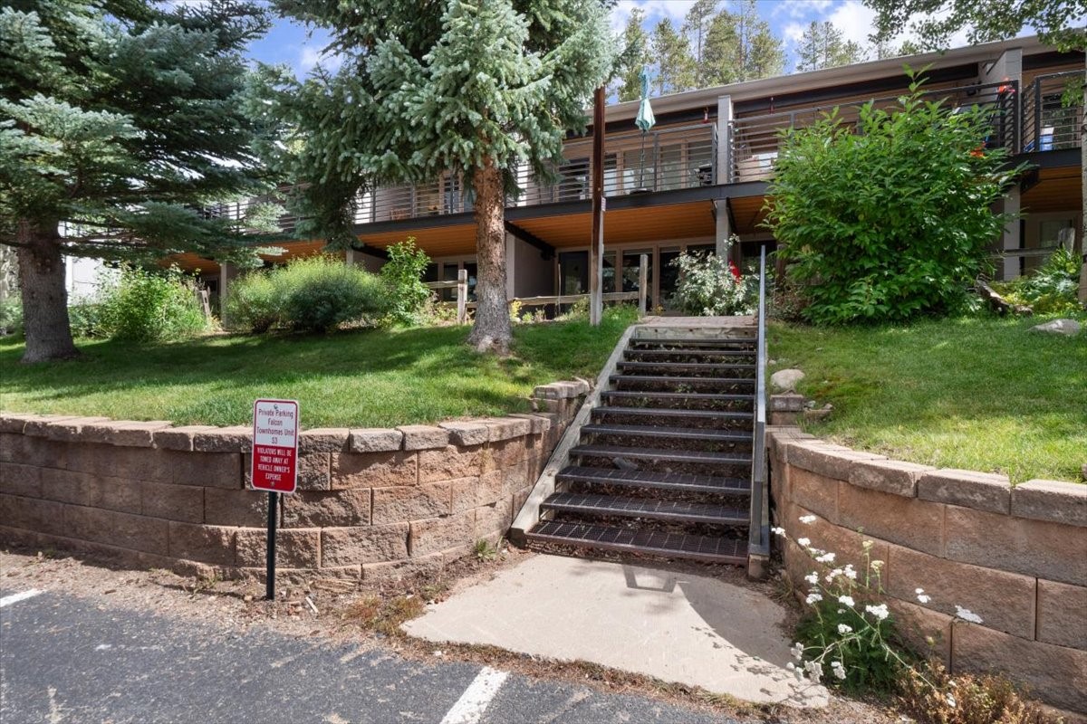 304 South High Street, Unit 3S Breckenridge, CO 80424 - Photo 18 of 20 a front view of a house with a yard