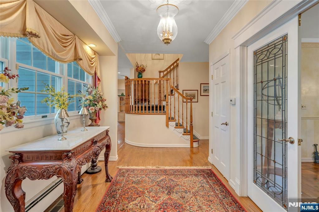 11 Lower Cross Road Saddle River, NJ 07458 - Photo 6 of 35
