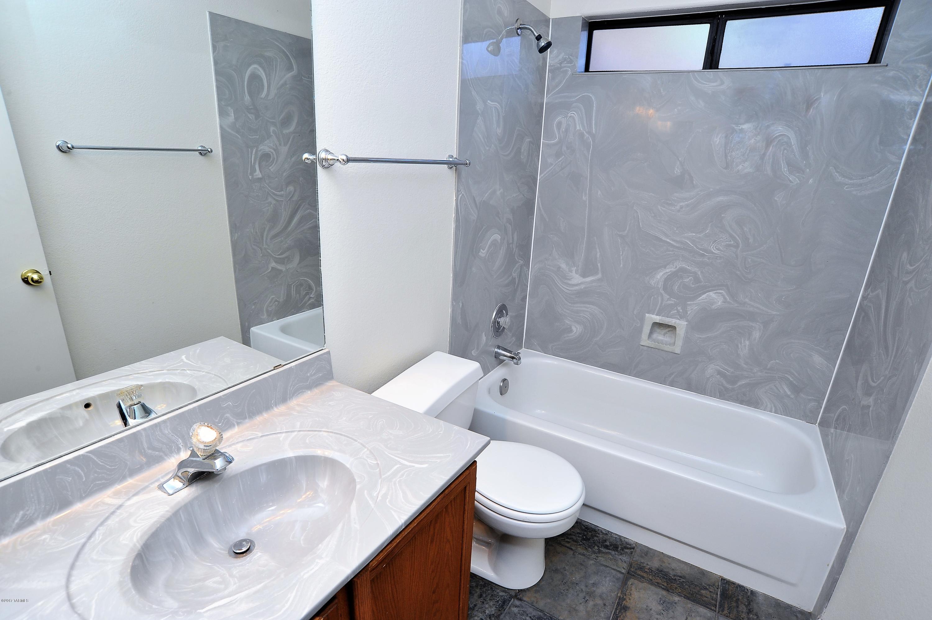 8206 East Mesquite Ridge Circle Tucson, AZ 85710 - Photo 33 of 42