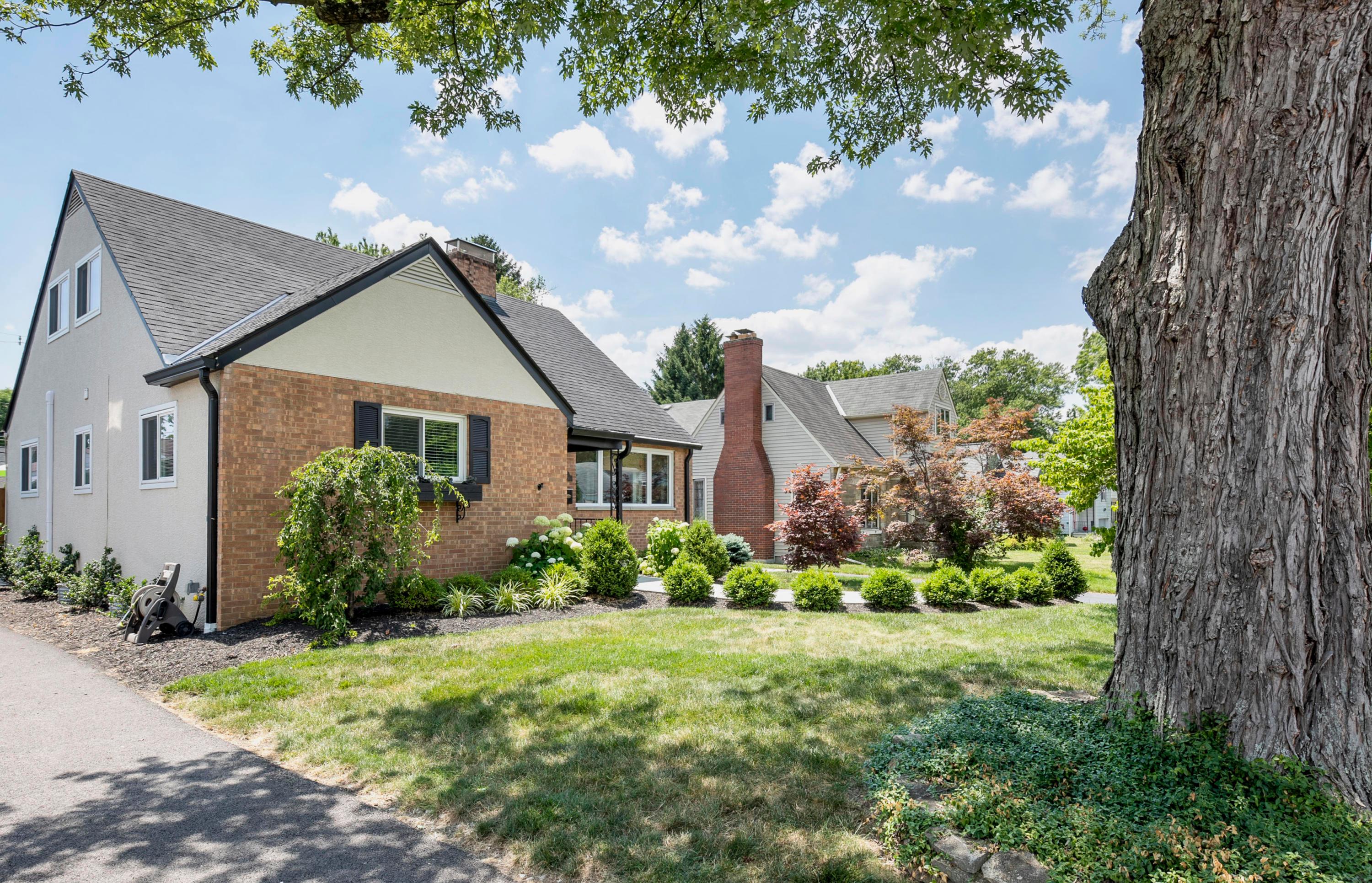 45 Nottingham Road Columbus, OH 43214 - Photo 3 of 31 Gallery Image 3