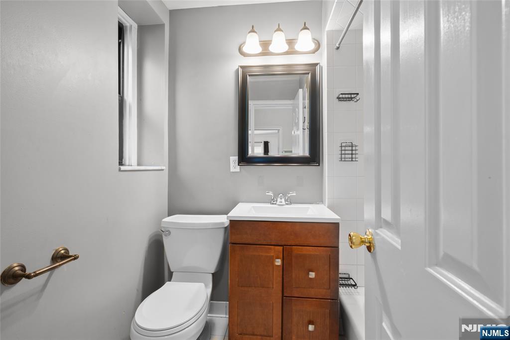 100 Prospect Avenue, Unit 1O Hackensack, NJ 07601 - Photo 17 of 22