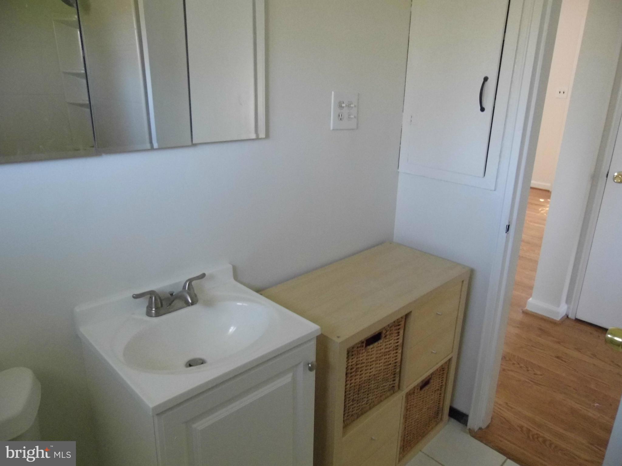 2913 Hardy Avenue Silver Spring, MD 20902 - Photo 15 of 26 Main Floor Bath