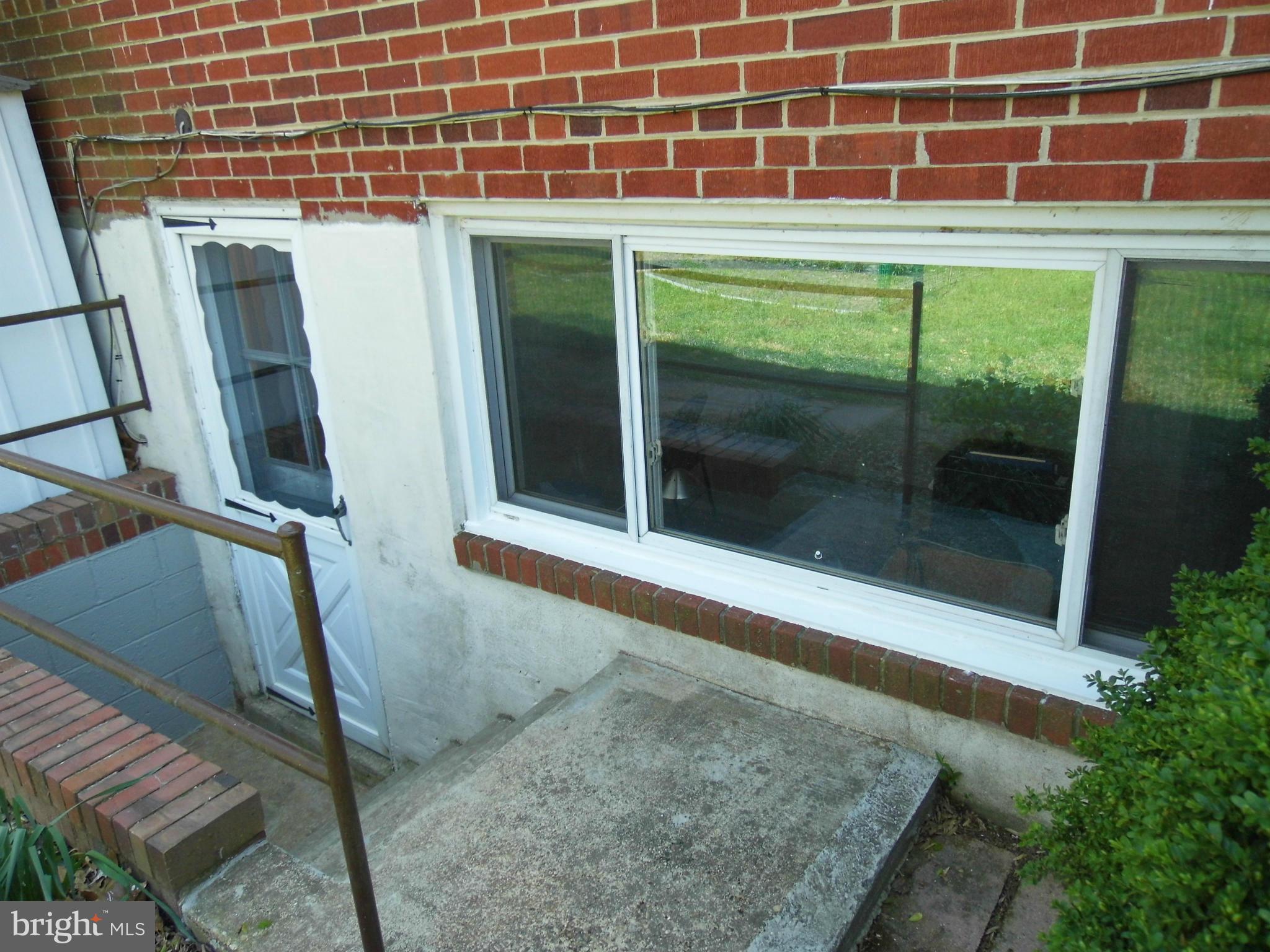 2913 Hardy Avenue Silver Spring, MD 20902 - Photo 4 of 26 Outside Entrance