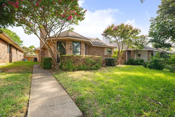 $2,100 | 743 Red Oak Drive, Lewisville, TX 75067