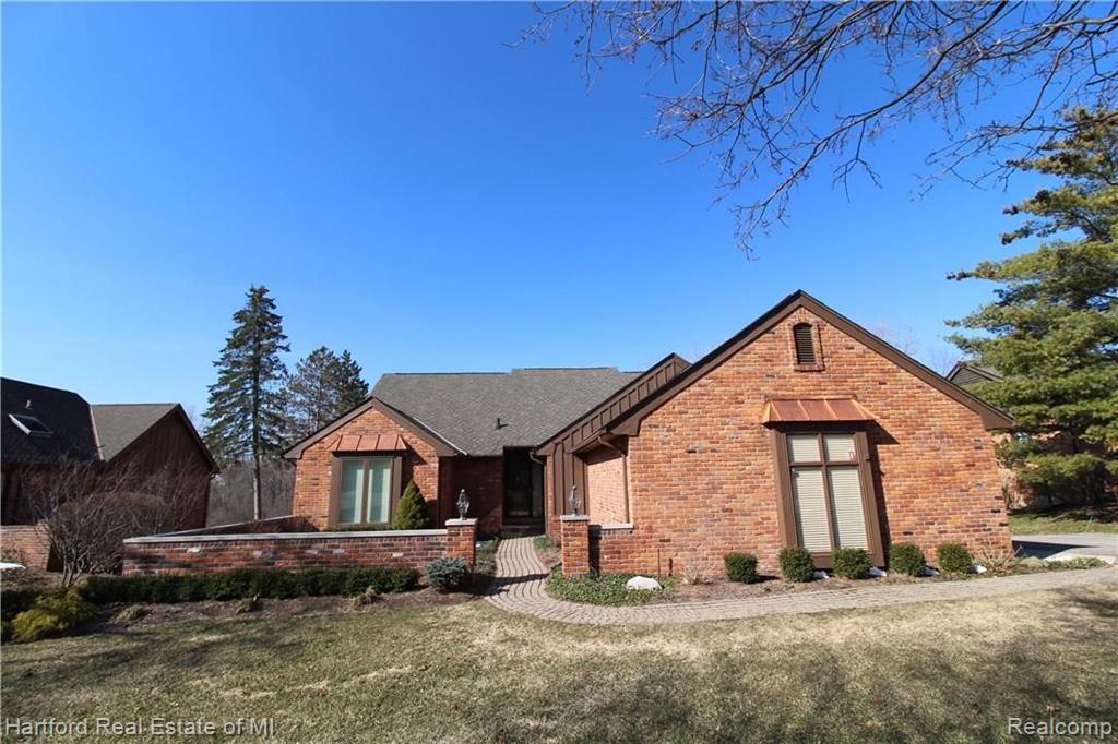 36902 Valley Ridge Drive Farmington Hills, MI 48331 - Photo 1 of 23