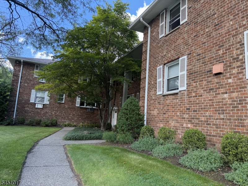948 Valley Road, Unit A11 Clifton, NJ 07013 - Photo 8 of 8 Gallery Image 8