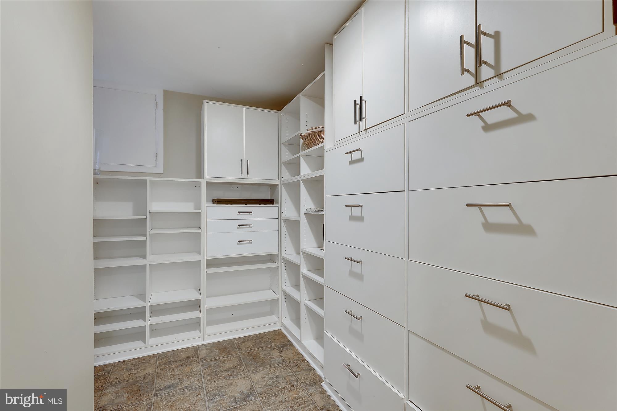 408 S Road Baltimore, MD 21208 - Photo 28 of 38 Lower Level Walk-in closet