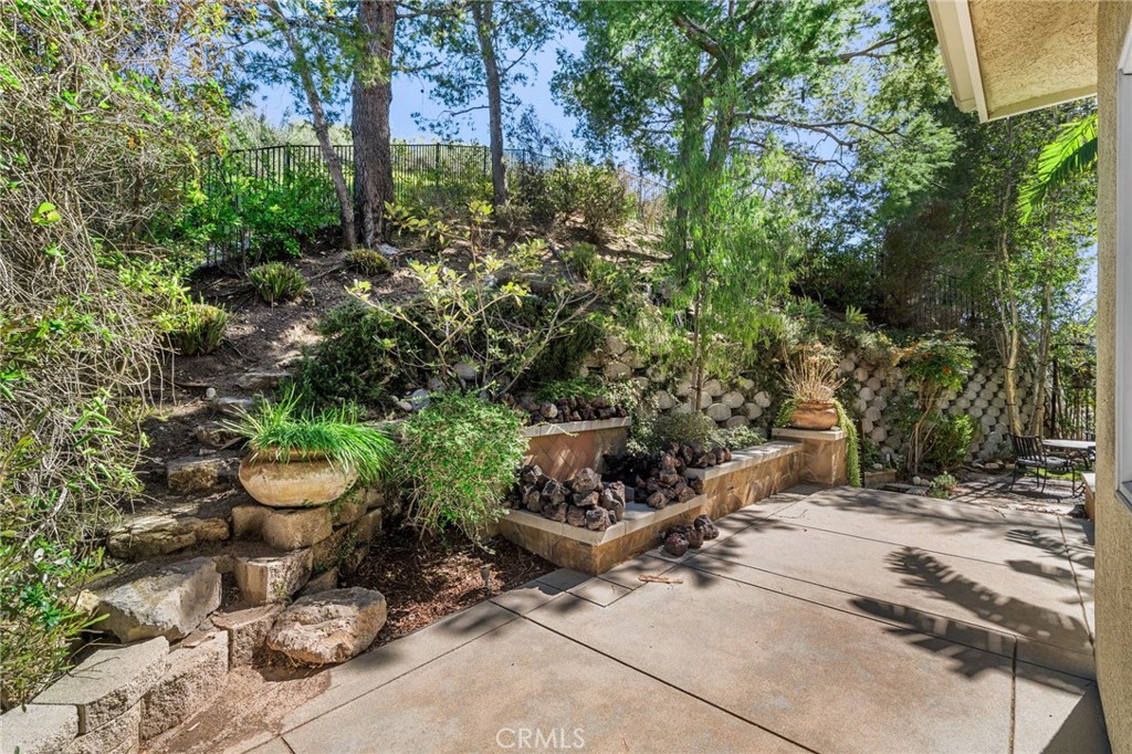 24806 Carlos Place Newhall, CA 91321 - Photo 41 of 56