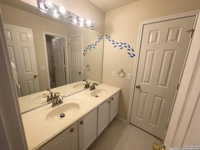 $2,400 | 3912 Arroyo Sierra, Schertz, TX 78154