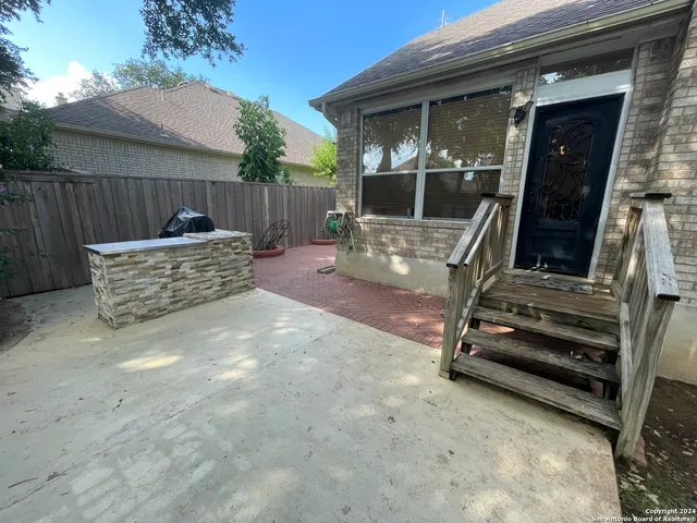 $2,400 | 3912 Arroyo Sierra, Schertz, TX 78154