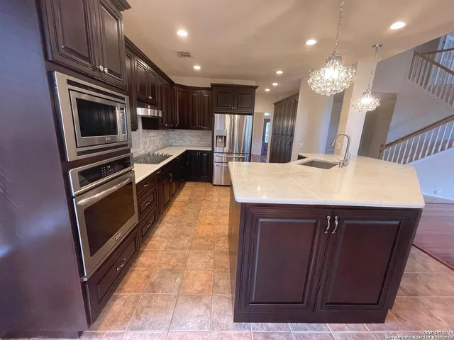 $2,400 | 3912 Arroyo Sierra, Schertz, TX 78154