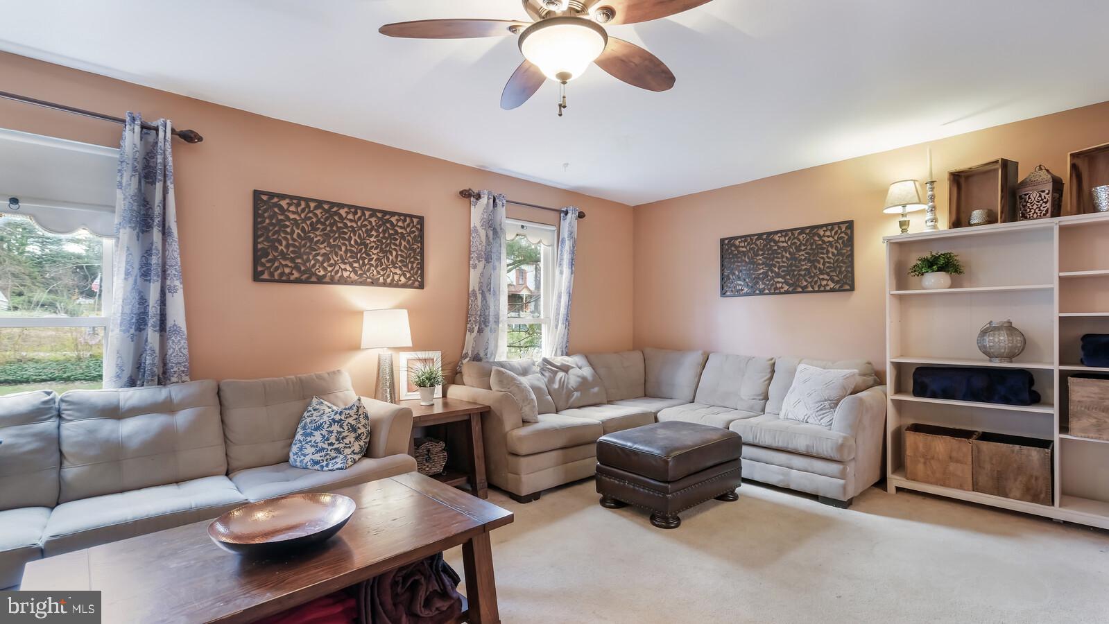 41 Barren Road Media, PA 19063 - Photo 10 of 35 Living Room
