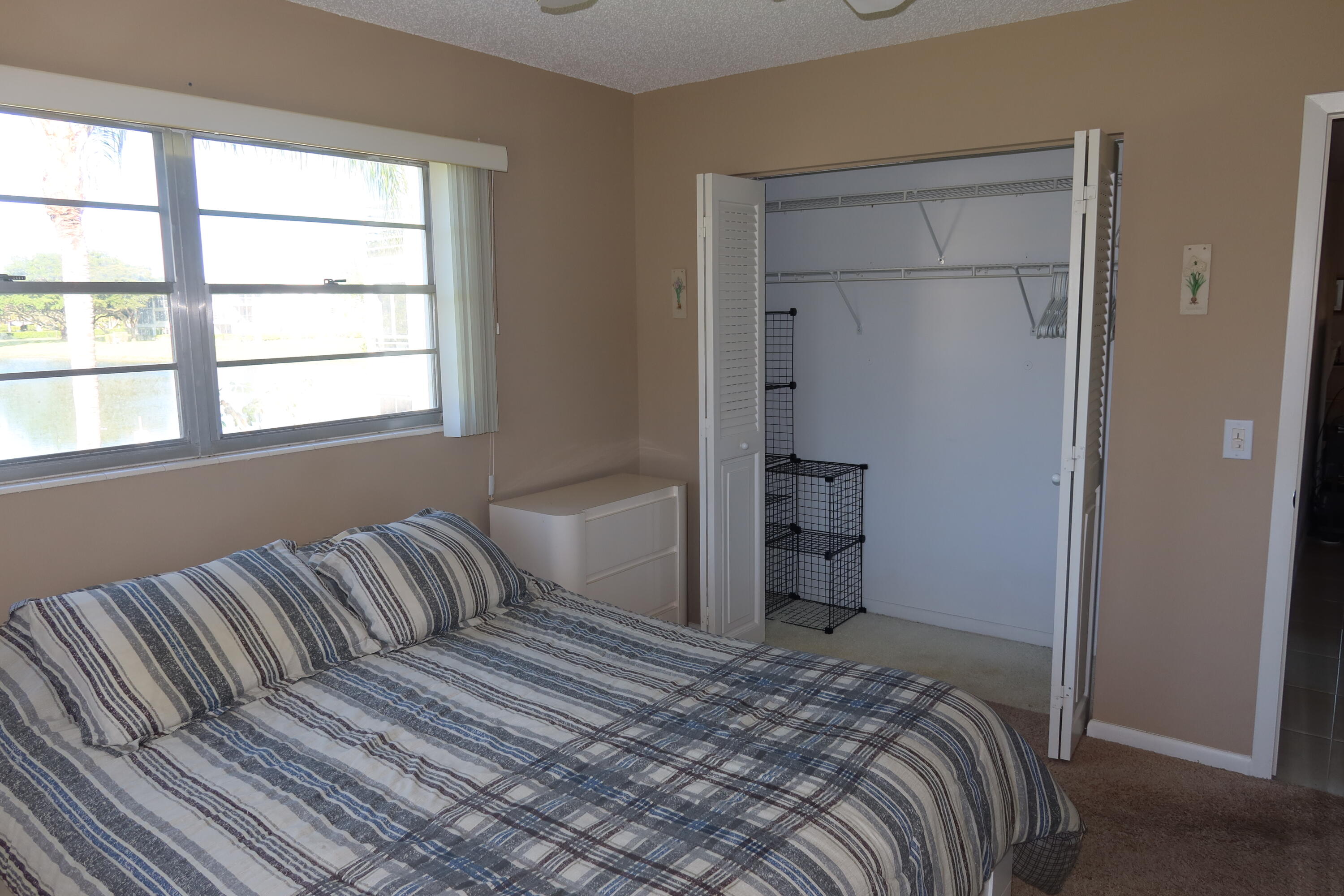 102 Brighton C Boca Raton, FL 33434 - Photo 9 of 17 IMG_3612