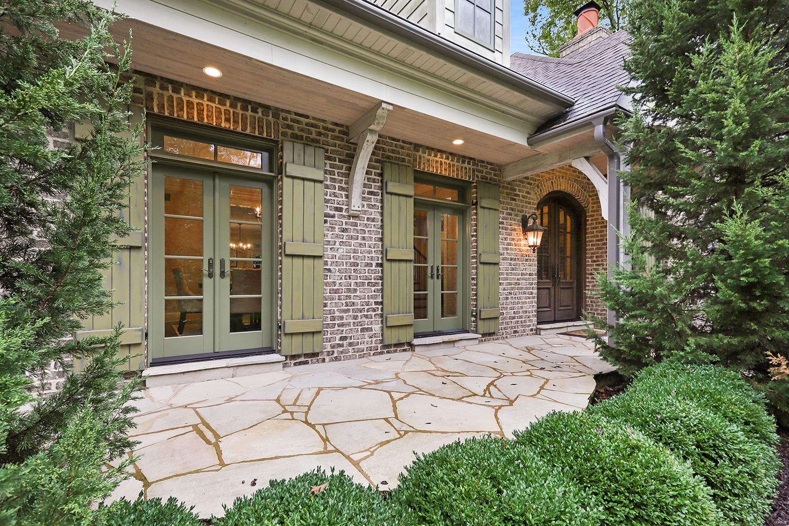 12 Danfield Road Ladue, MO 63124 - Photo 2 of 68 Gallery Image 2