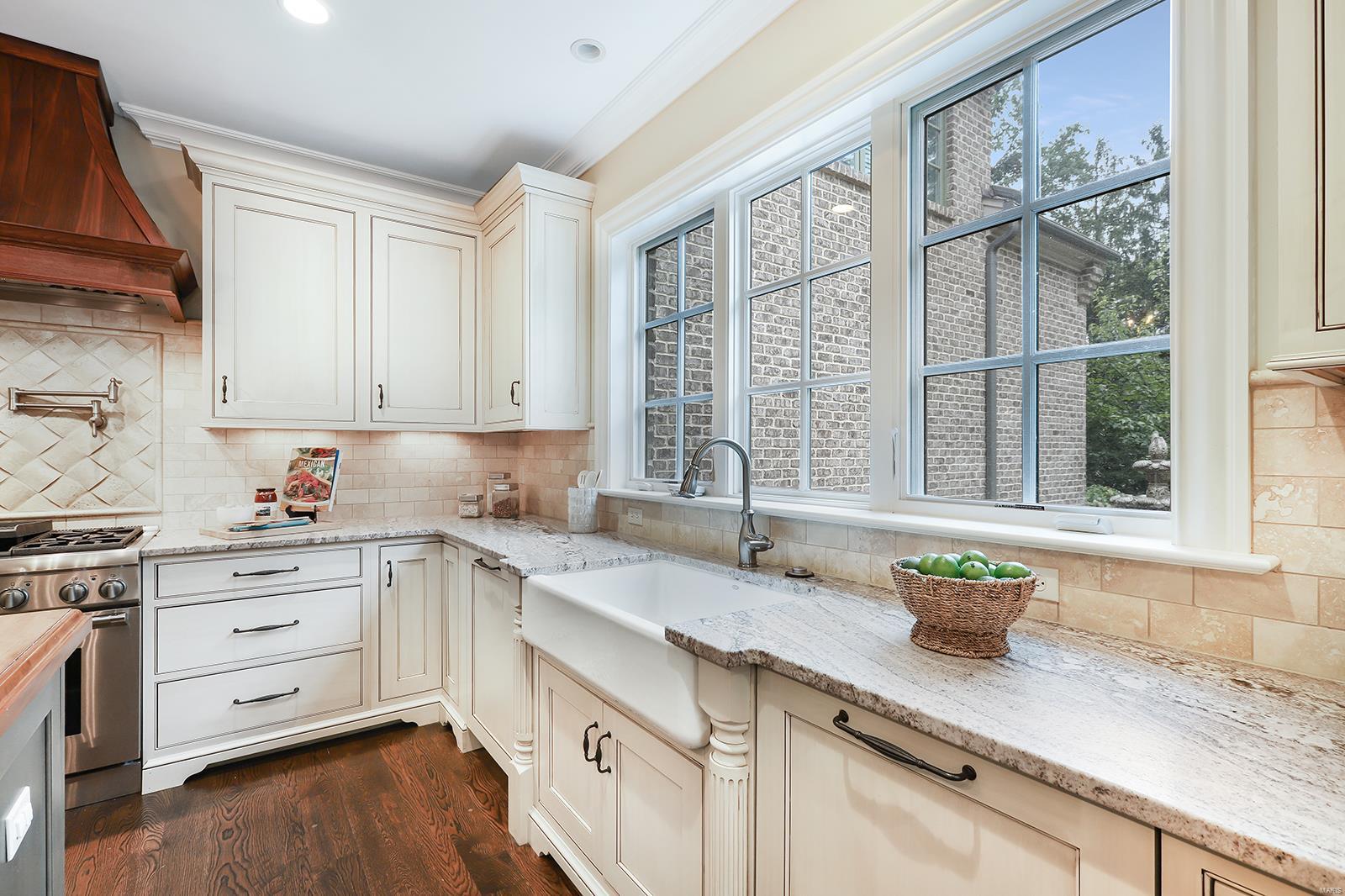 12 Danfield Road Ladue, MO 63124 - Photo 20 of 68 Gallery Image 20
