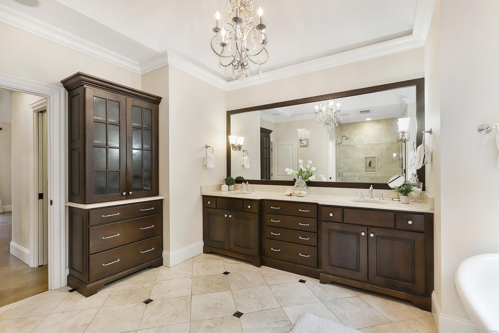12 Danfield Road Ladue, MO 63124 - Photo 31 of 68 Gallery Image 31