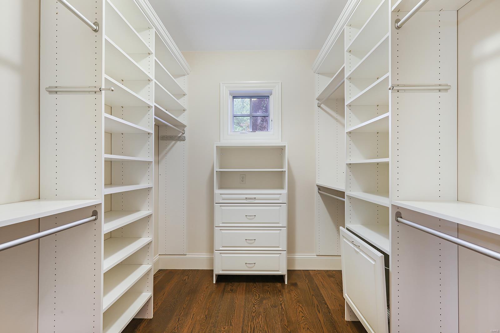 12 Danfield Road Ladue, MO 63124 - Photo 34 of 68 Gallery Image 34