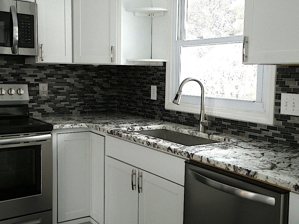 33 Groveview Circle Greece, NY 14612 - Photo 12 of 37