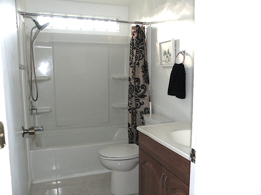 33 Groveview Circle Greece, NY 14612 - Photo 19 of 37