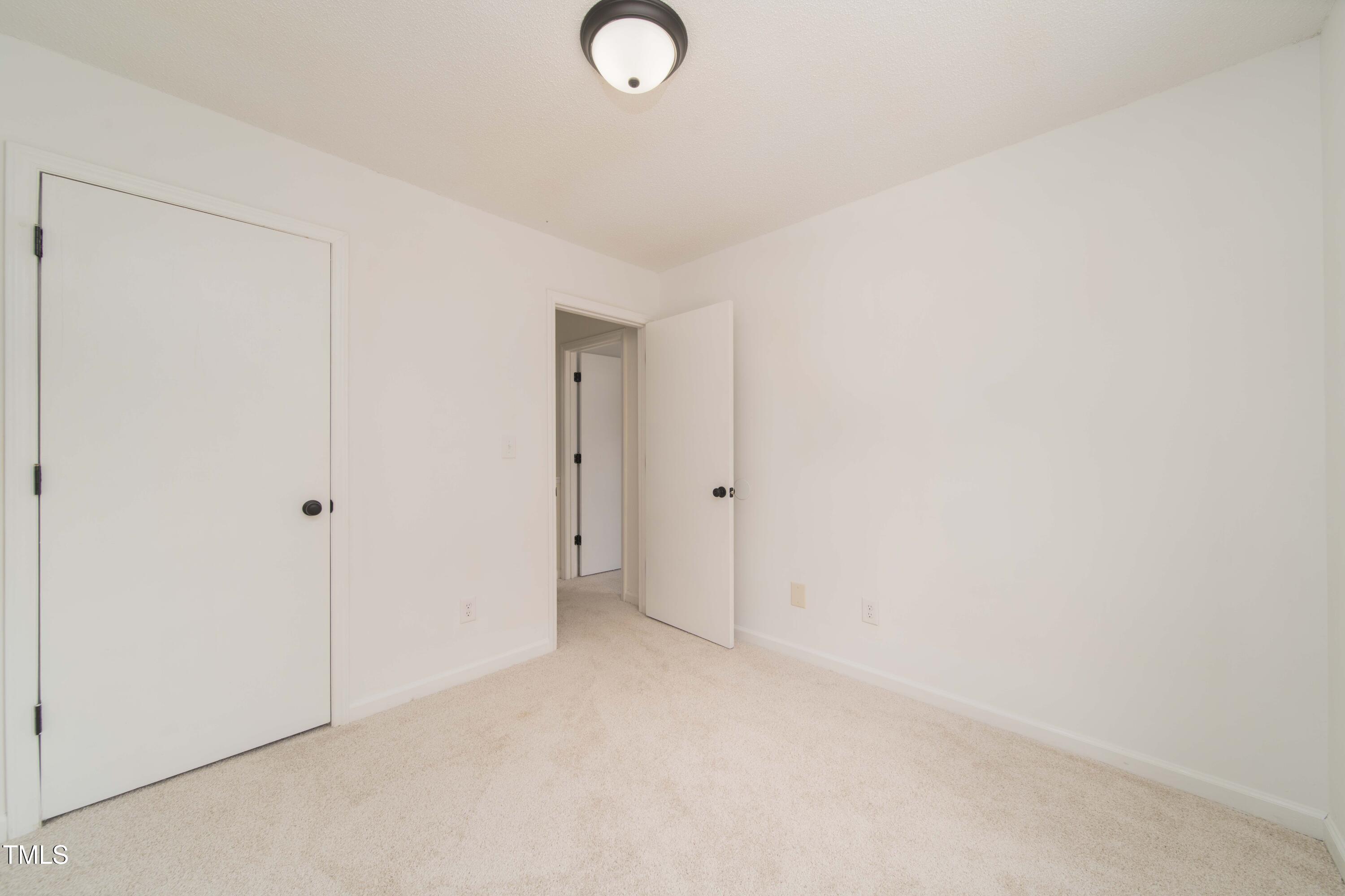 4258 Kaplan Drive Raleigh, NC 27606 - Photo 13 of 20 KFK00027-Edit