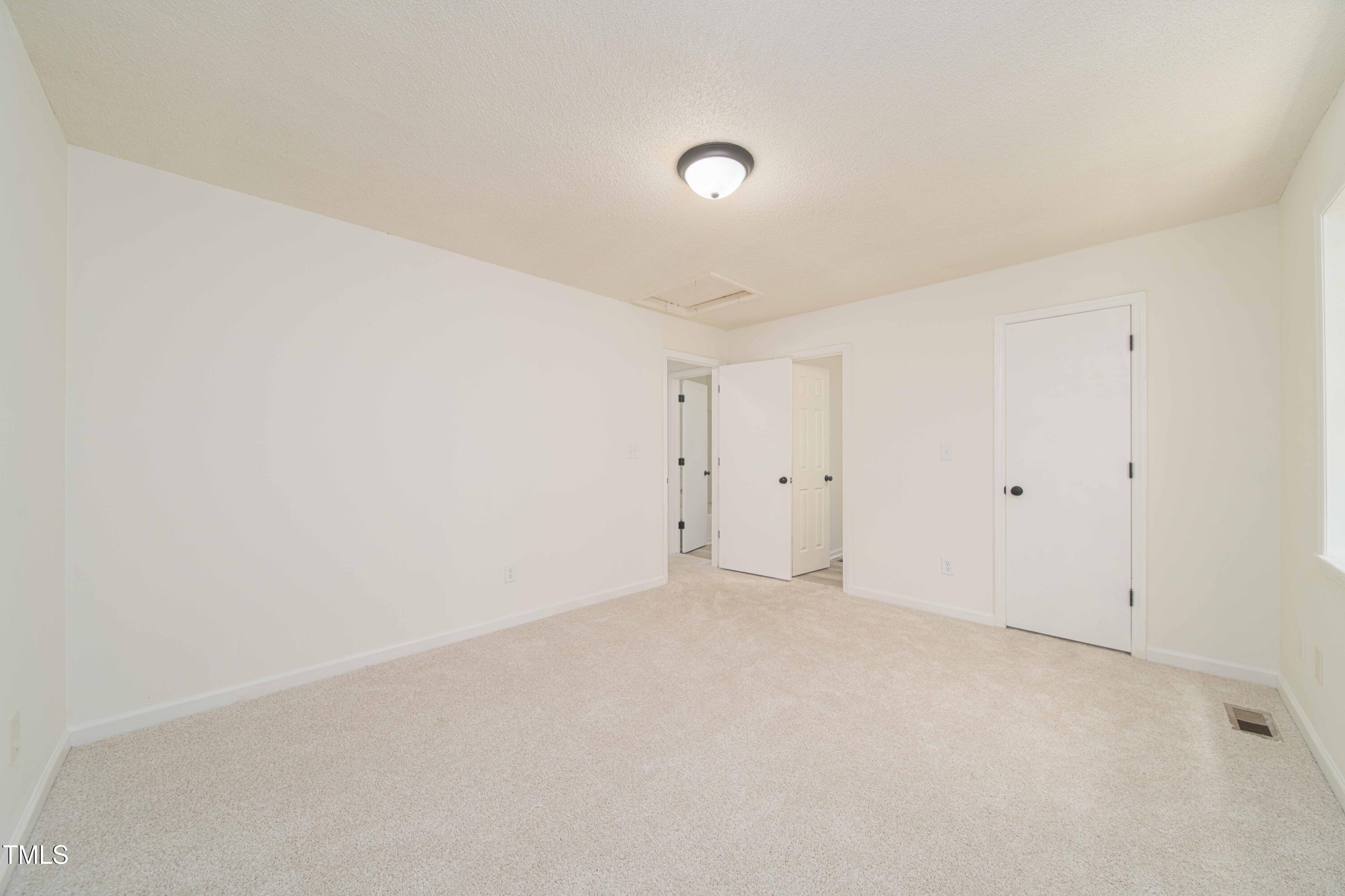 4258 Kaplan Drive Raleigh, NC 27606 - Photo 16 of 20 KFK00033-Edit