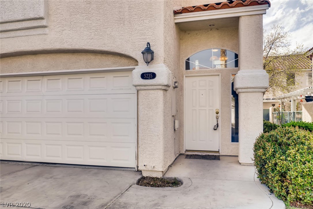 5235 Island Chain Road Las Vegas, NV 89118 - Photo 3 of 25 Gallery Image 3